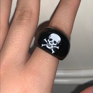 Skull ring